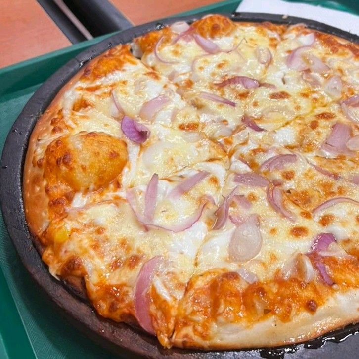 Onion Pizza