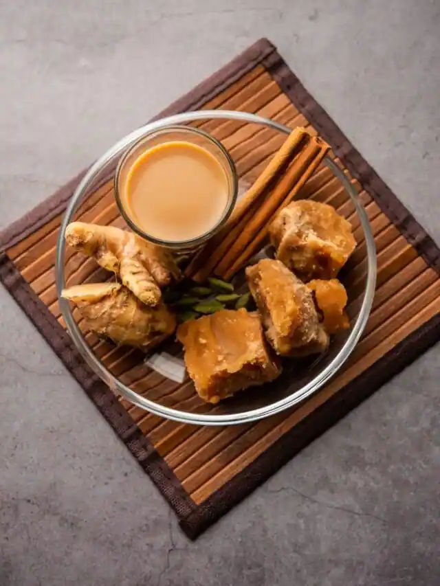 Gurh Elaichi Chai